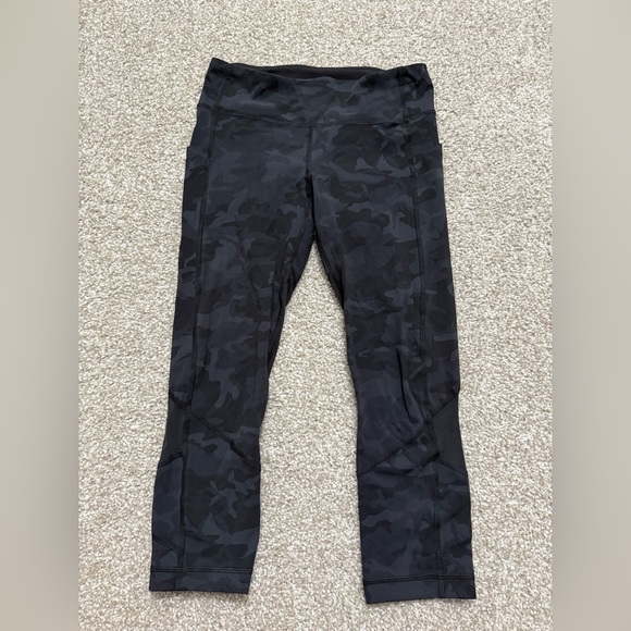 Lululemon Pace Rival Crop *22"
Incognito Camo Multi Grey / Black (First Release) - Picture 1 of 3